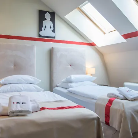 Home Aparthotel