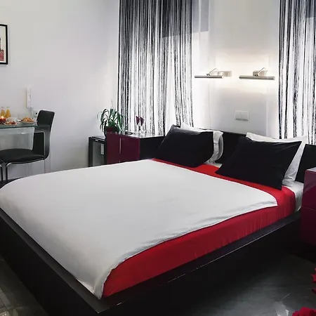 Komorowski Luxury Guest