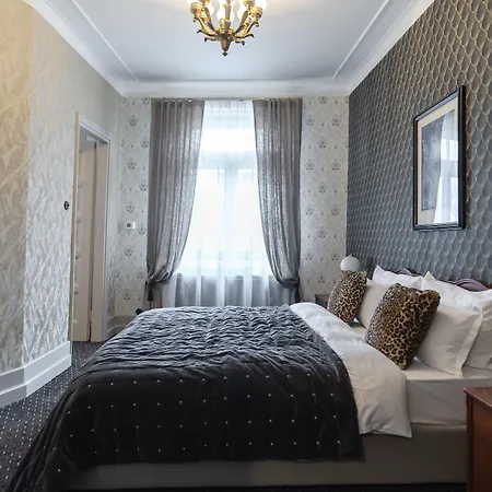 H15 Francuski Old Town - Destigo 5* Krakow