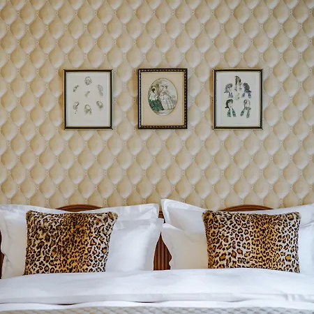 H15 Francuski Old Town - Destigo Otel