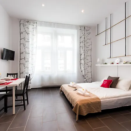 Aparthotel Happy Tower 3*