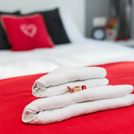 Aparthotel Happy Tower 3*