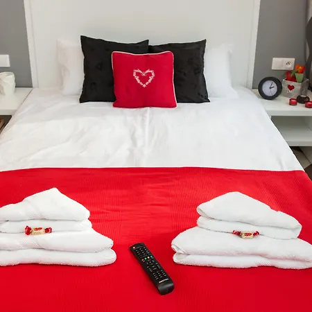 Happy Tower Aparthotel
