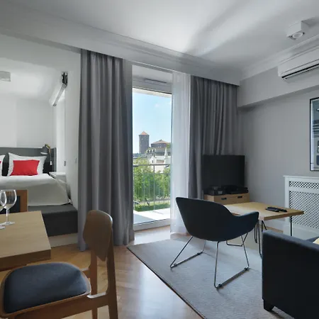 Stradonia Serviced Aparthotel