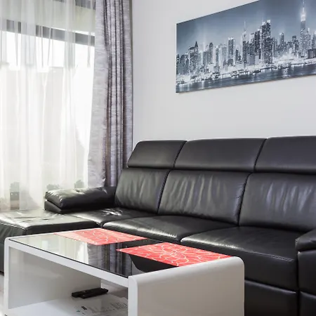 Inpoint Smart Apartments 3*
