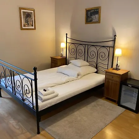 Apart Otel Maria 2*