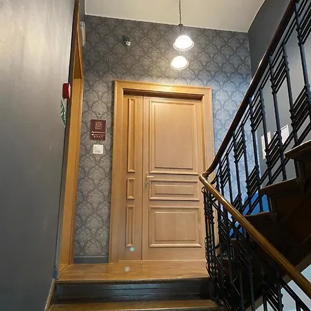 Apart Otel Maria 2*