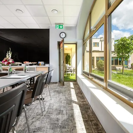 Great Polonia Krakow Airport - Ex Witek 4*