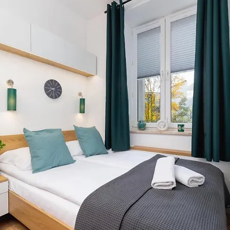 Trendy By Renters Apartament *