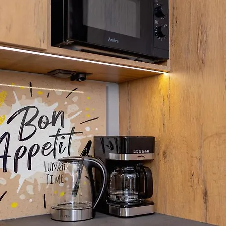 Trendy By Renters Apartament *