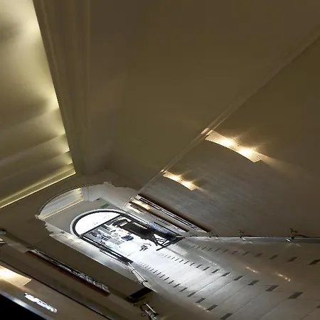 Rezydent Hotel 3*