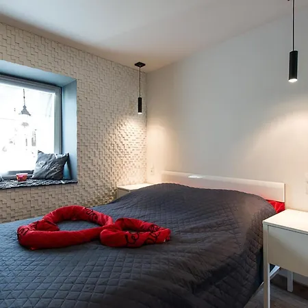 Apartament Miodowa