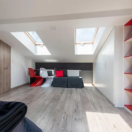 Apartament Miodowa *