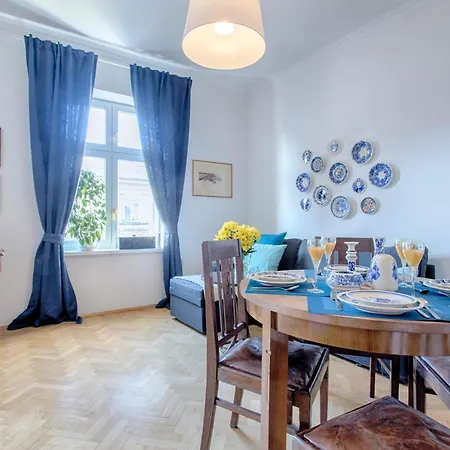 Apartment Tyzenhauz Economy *