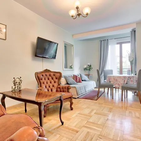 Tyzenhauz Economy Apartment *