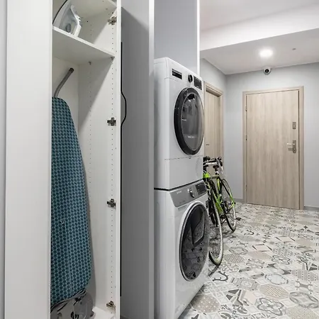 Underground Kielecka Rondo Mogilskie By Renters Apartment Krakow