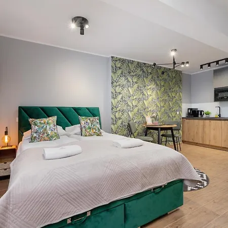 Apartment Underground Kielecka Rondo Mogilskie By Renters *