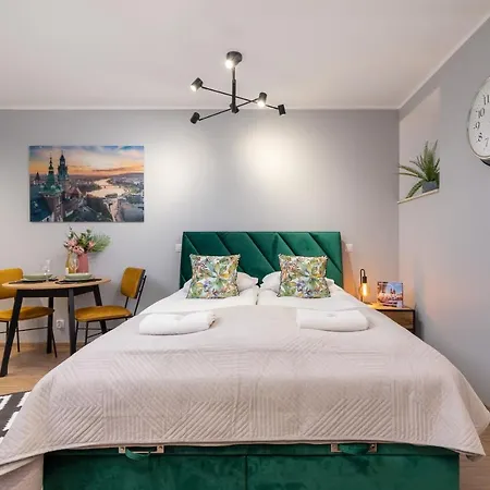 Apartment Underground Kielecka Rondo Mogilskie By Renters Krakow
