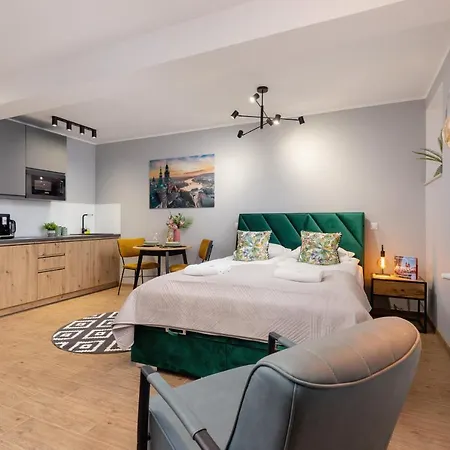 Underground Kielecka Rondo Mogilskie By Renters * Krakow