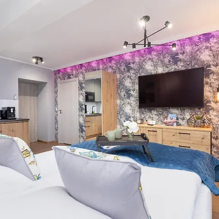 Underground Kielecka Rondo Mogilskie By Renters *
