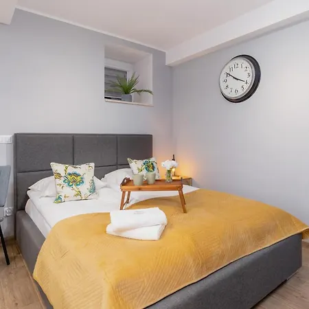 Underground Kielecka Rondo Mogilskie By Renters Apartment Krakow