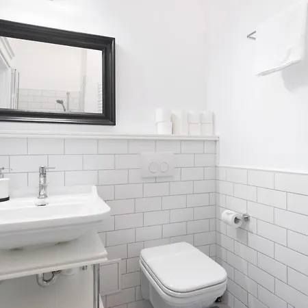Apartment Uroczy Apartament Loretanska Krakow