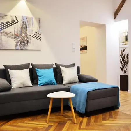 Apartment Old Town Neighborhood / Stefana Batorego Street *