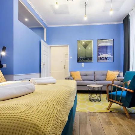 Apartment Tyzenhauz Economy Krakow
