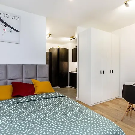 Cloud9 - Barska 69 Apartment *