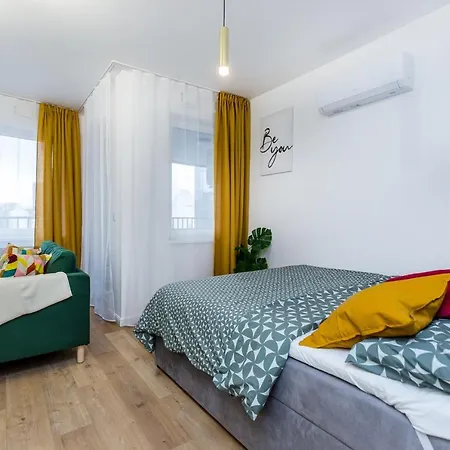 Apartment Cloud9 - Barska 69 *