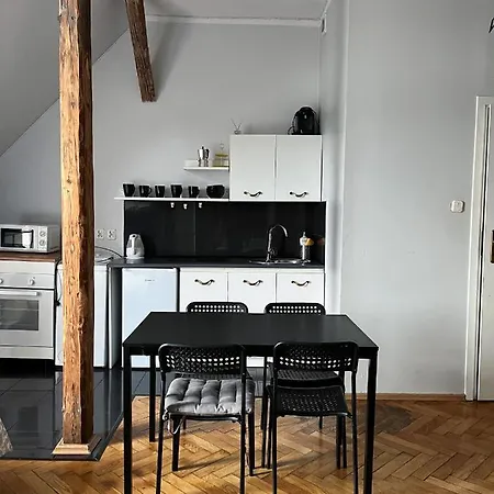 Bagatela Lägenhet *