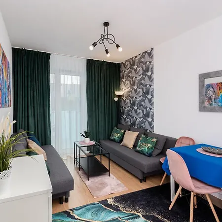 Apartament Kolorowe Balkony Czyzewskiego 3 Apartment Krakow