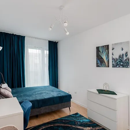 Apartament Kolorowe Balkony Czyzewskiego 3 *