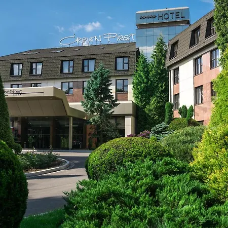 Crown Piast & 5* Krakow