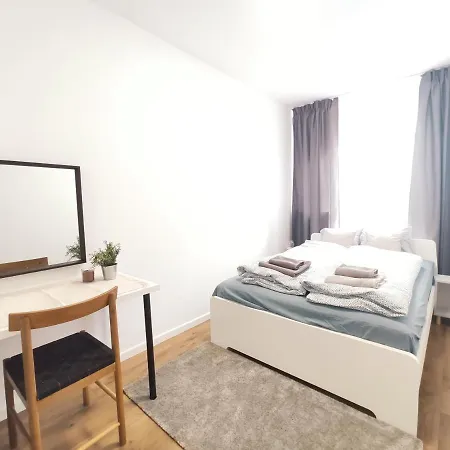 Mogilska 120d By Homeprime Apartment