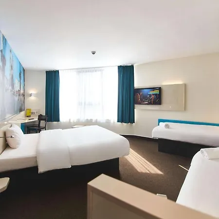 Centrum Hotel 2*