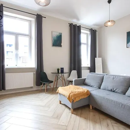 Apartment Piekny W Zabytkowej Kamienicy