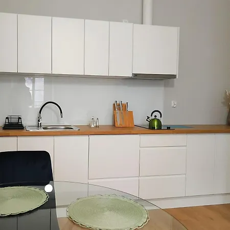 Apartament Hugo Eden *