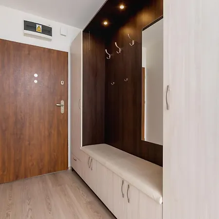 Cystersow Cracow By Renters *