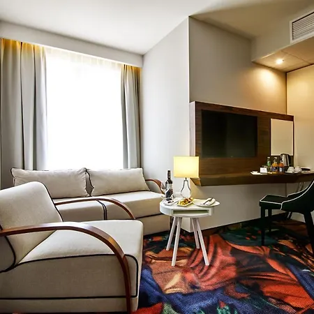 Inx Design Otel 4*