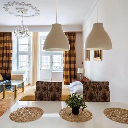 Florianska Glamour Apartmán