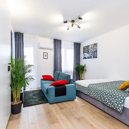 Cloud9 - Barska 69 Apartment *