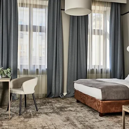 Unicus Old Town - Destigo Hotel