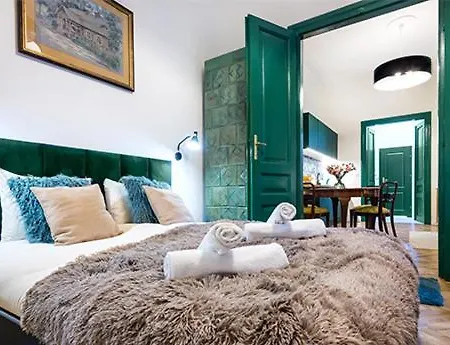 Apartment Tyzenhauz Economy Krakow