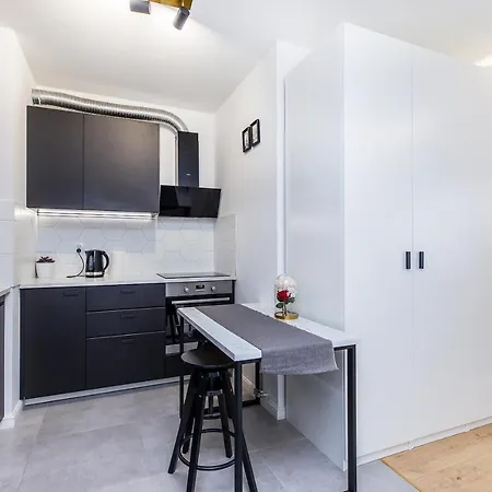 Apartment Cloud9 - Barska 69 *