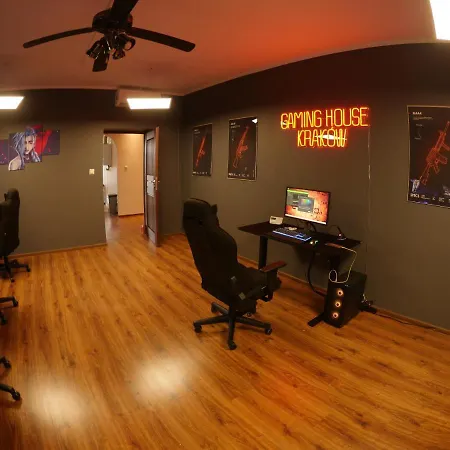 Gaming House Apartment *