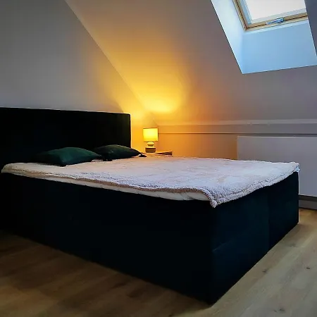 Apartament Hugo Eden *