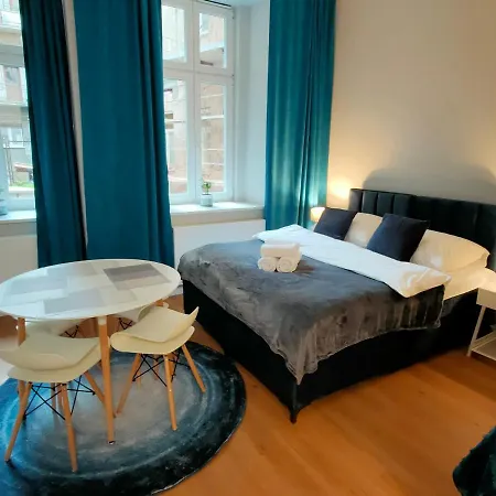 Hugo Eden Apartament