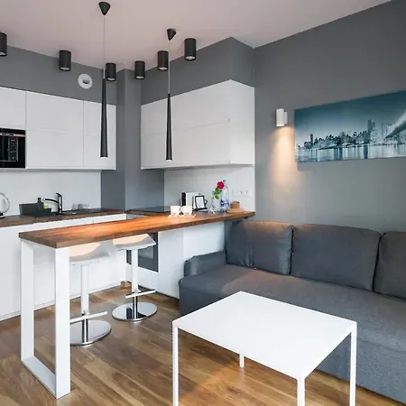 Modern And Comfortable With A Bedroom Krakow