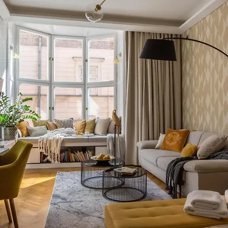 Fragola Old Town Apartment *